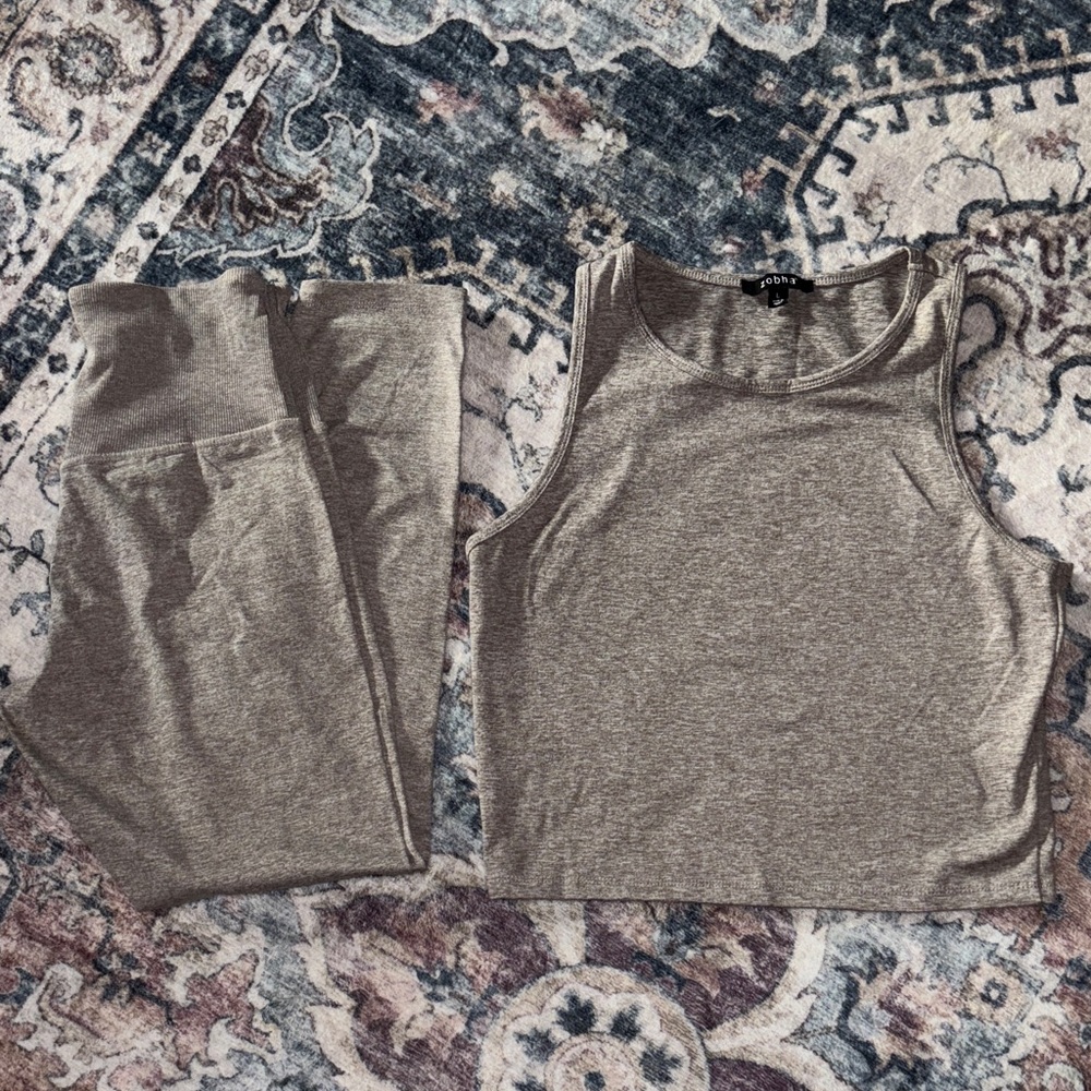 Zobha Taupe Gray Cropped Athletic Tank and Leggings Set